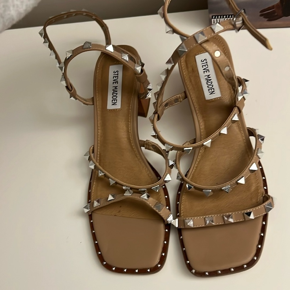 Steve Madden studded heel sandals! Size 8.5